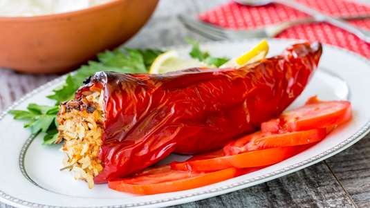 Πιπεριές Φλωρίνης Γεμιστές με Ρύζι