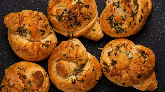 Μικρά Ψωμάκια με Βότανα