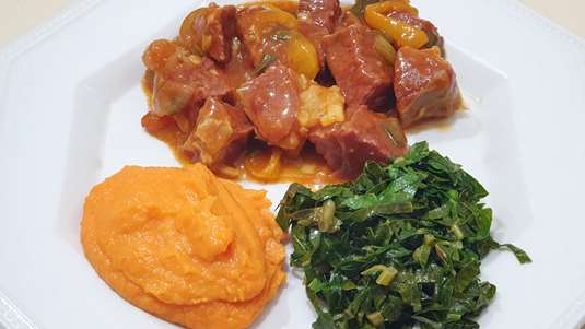 Χοιρινό με Τσιγαρολάχανα