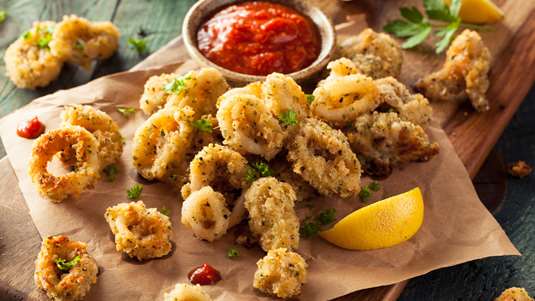 Καλαμαράκια στη Λαδόκολλα