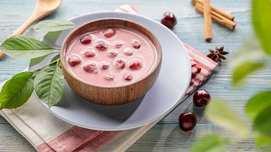 Γιαουρτογλυκό με Βύσσινο