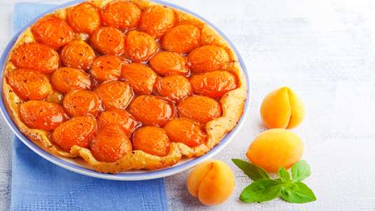 Πίτα µε Βερίκοκα και Χουρµάδες