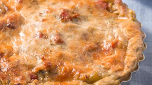 Τάρτα με Σπιτική Ζύμη, Κολοκύθα και Λουκάνικο