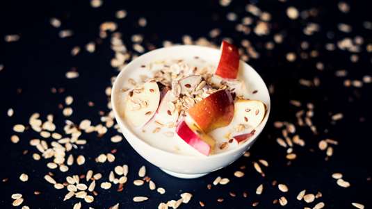 Κρέμα Γιαουρτιού με Μήλα