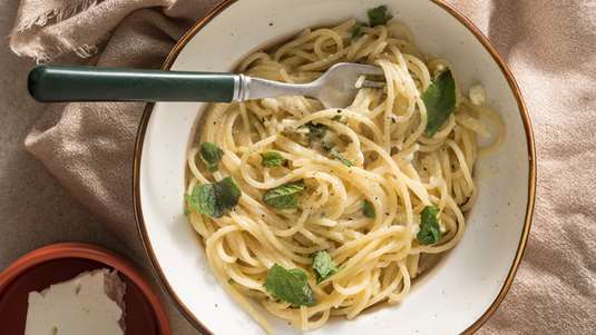 Μακαρονάδα με Φέτα