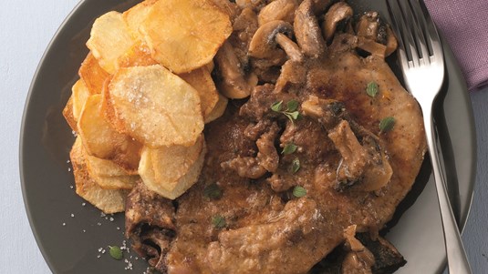 Μοσχαρίσια Μπριζολάκια με Σάλτσα Μανιταριών και Μπίρας