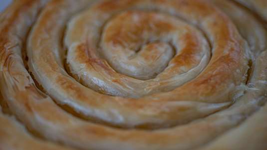 Η Στριφτή Τυρόπιτα