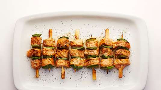 Σουβλάκια Σολομού