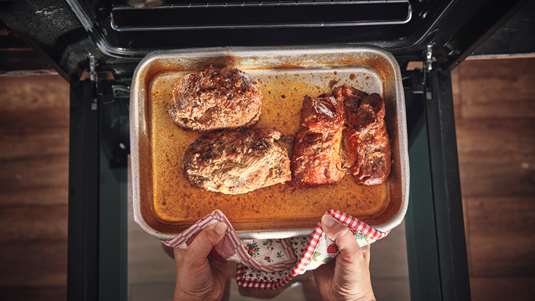 Χοιρινό στο Φούρνο με Γεύση Ντονέρ