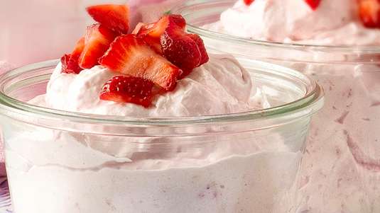 Φράουλες με Γιαούρτι χωρίς Τύψεις