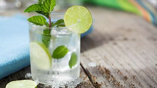 Λικέρ με Δυόσμο και Μέντα