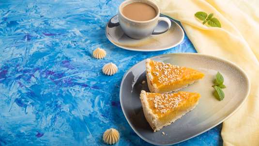 Πίτα με Κίτρινη Κολοκύθα και Σουσάμι