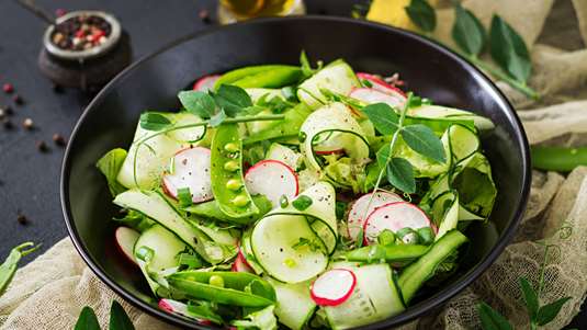 Σαλάτα με Αγγούρι και Φασόλια