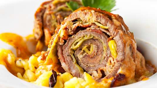 Μοσχάρι Κατσαρόλας Ρολό με Κονιάκ