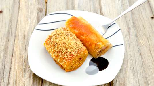 Ρολάκια με Χαλβά του Μπακάλη