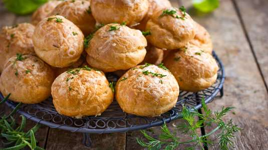 Ψωμάκια με Σπανάκι και Τυρί