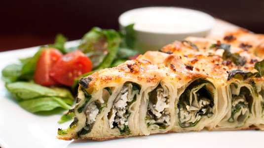 Ζυμαροσπανακόπιτα Πλεκτή