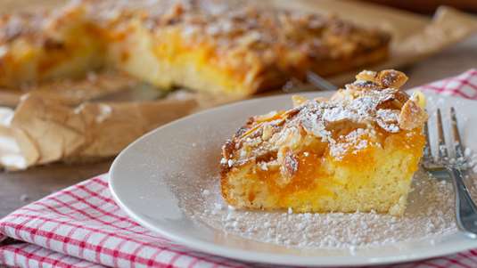 Πορτοκαλόπιτα με Σιμιγδάλι