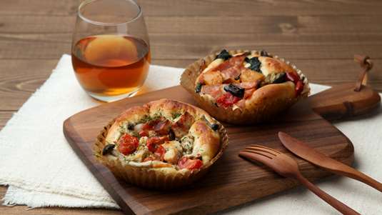 Εύκολα και Γρήγορα Ρολά Πίτσας με Κοτόπουλο