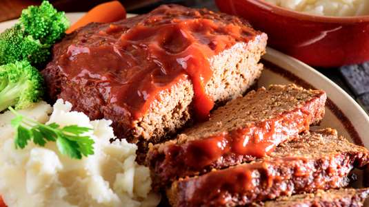 Ρολό Κιµά µε Σάλτσα Ντοµάτας