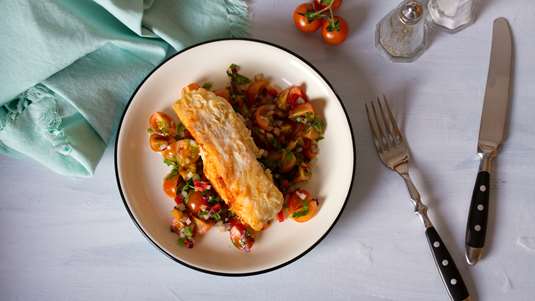 Γαλέος με Σπανάκι και Ντομάτα