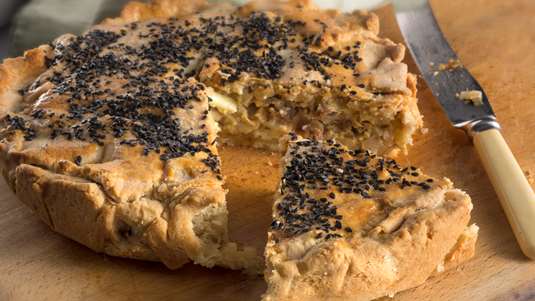 Πίτα με Καβουρμά και Πράσα