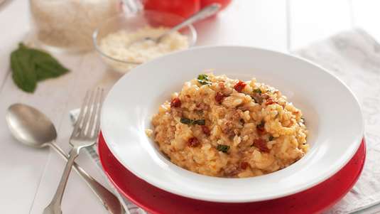 Χυλωμένο Ρύζι με Σάλτσα Ταχινιού