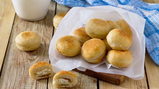 Λουκουμάδες με Ανθότυρο