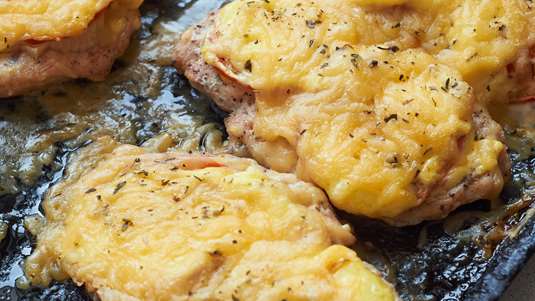 Κοτόπουλο στη Λαδόκολλα με Κεφαλοτύρι