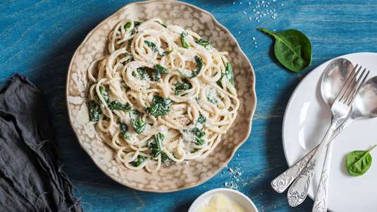 Ζυμαρικά με Σπανάκι και Φέτα