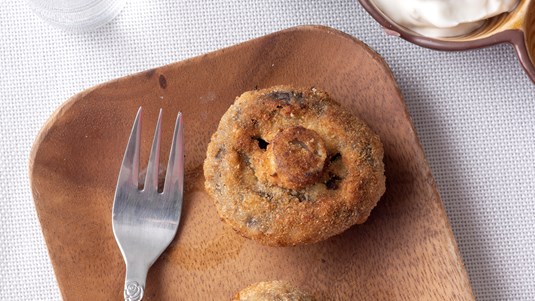 Μανιταρομπουκίτσες με Δύο Ντιπ