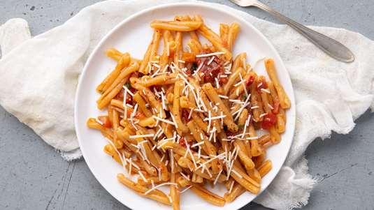 Αραμπιάτα α λα Ελληνικά