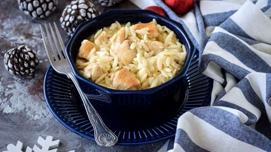 Κοτόπουλο με Κριθαράκι στην Κατσαρόλα