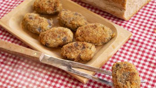 Μελιτζανοκεφτέδες με Γραβιέρα