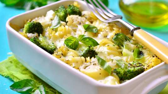 Ζυμαρικά με Μπρόκολο, Κουνουπίδι και Κρέμα Φέτας