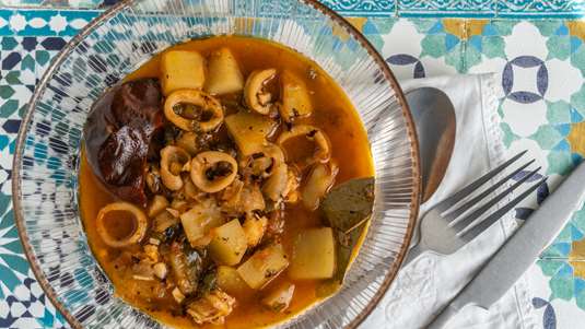 Σουπιές με Κριθαράκι