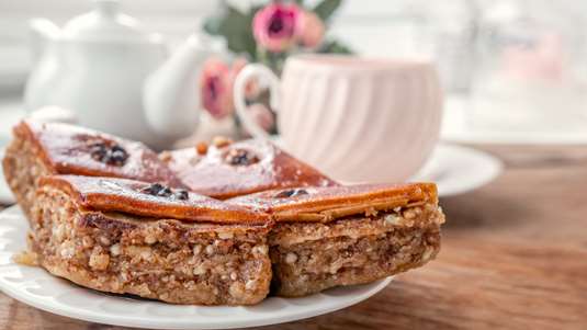 Μοναδική Καρυδόπιτα