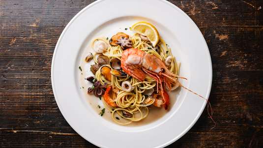 Ψαρομακαρονάδα