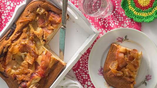 Κέικ με Μήλα και Κυδώνια