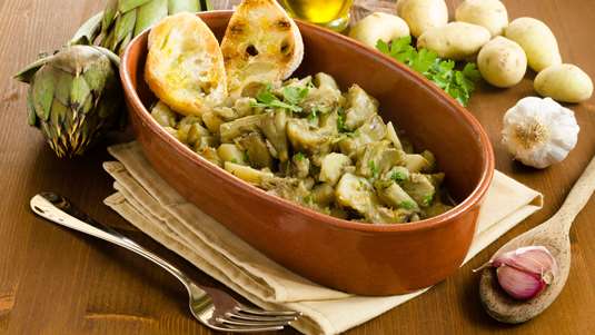 Αγκινάρες με Πατάτες