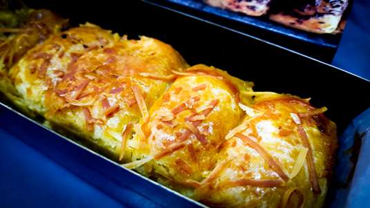 Σφολιάτα με Μυζήθρα και Μπλε Τυρί