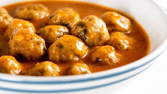 Σούπα με Μικρά Κεφτεδάκια και Λαχανικά