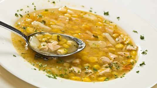Κοτόσουπα με Καλαμπόκι