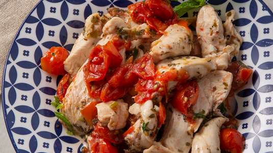 Κοτόπουλο με Σάλτσα Δυόσμου