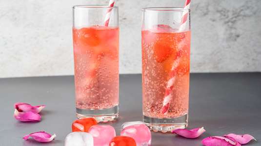 Λικέρ με Ροδοπέταλα