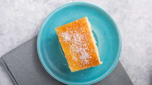 Ραβανί µε Σιρόπι Αρωµατικού Τσαγιού