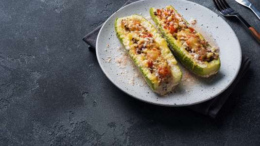 Κολοκυθάκια-Βαρκούλες Γεμιστά με Κιμά