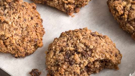 Σοκολατο-Αμυγδαλένια Μπισκότα χωρίς Ψήσιμο