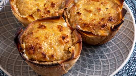 Τα Aνοιχτά Tραχανοπιτάκια