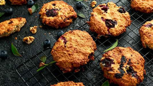 Μπισκότα με Μέλι και Σταφίδες